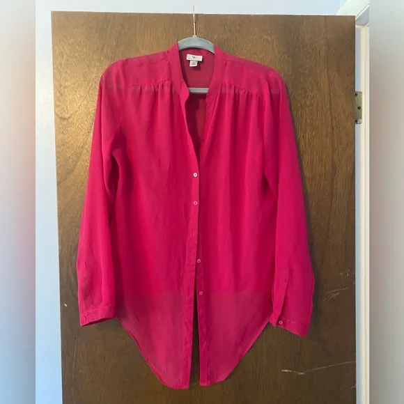 Like New Worthington Sheer Fuchsia Tie Front Button Down Blouse size Medium - Picture 3 of 5